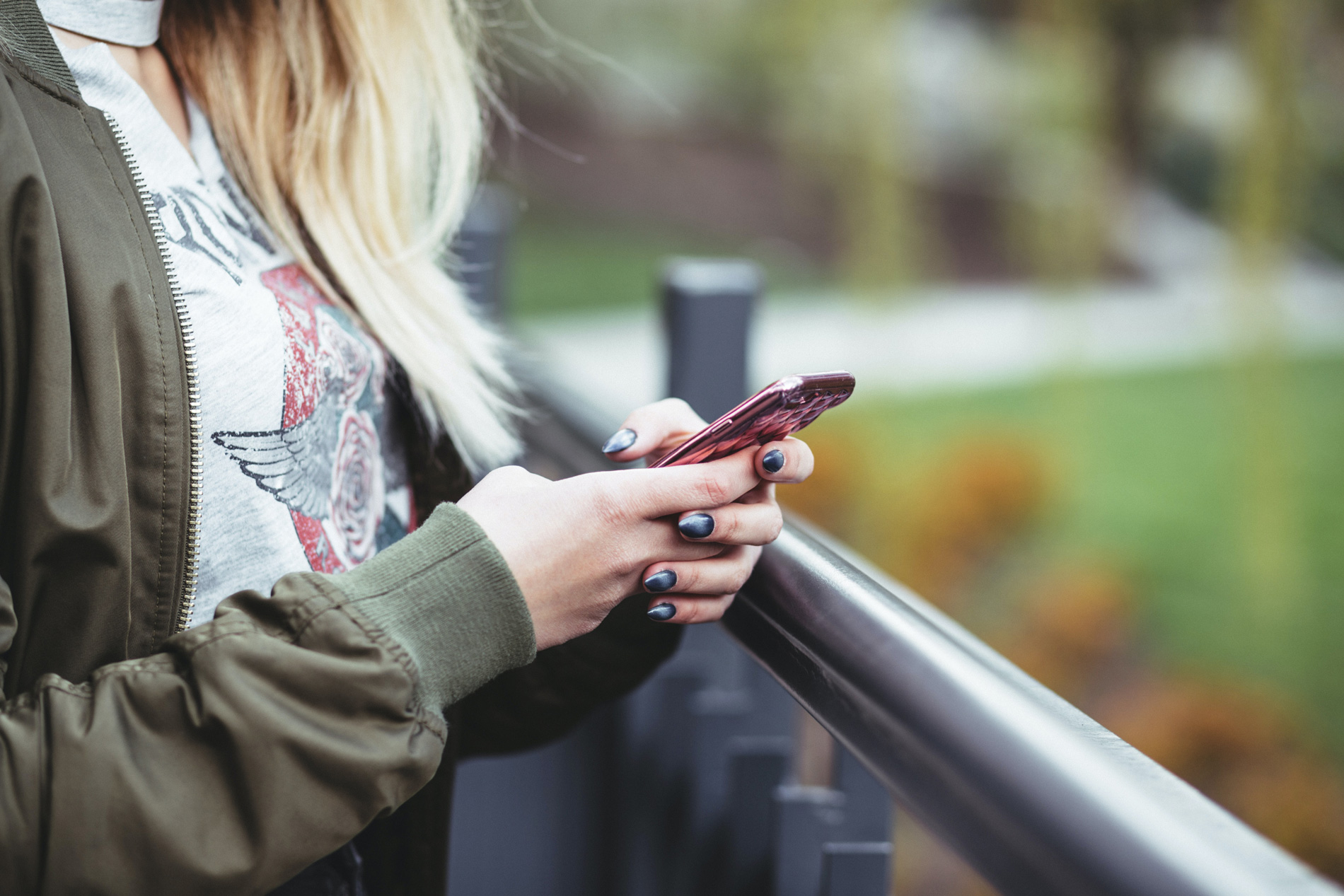 Snapchat's Latest Updates- Discover and Memories